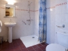 Hotel Neptune Paris | Salle de bain Chambre Triple